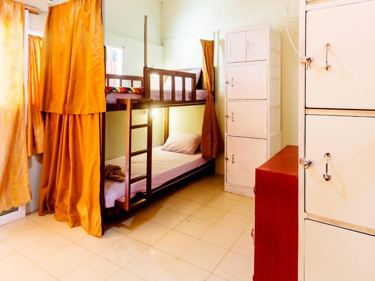 On The Beach Hotel Koh Lanta Exterior photo