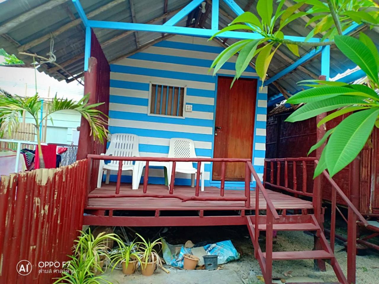 On The Beach Hotel Koh Lanta Exterior photo